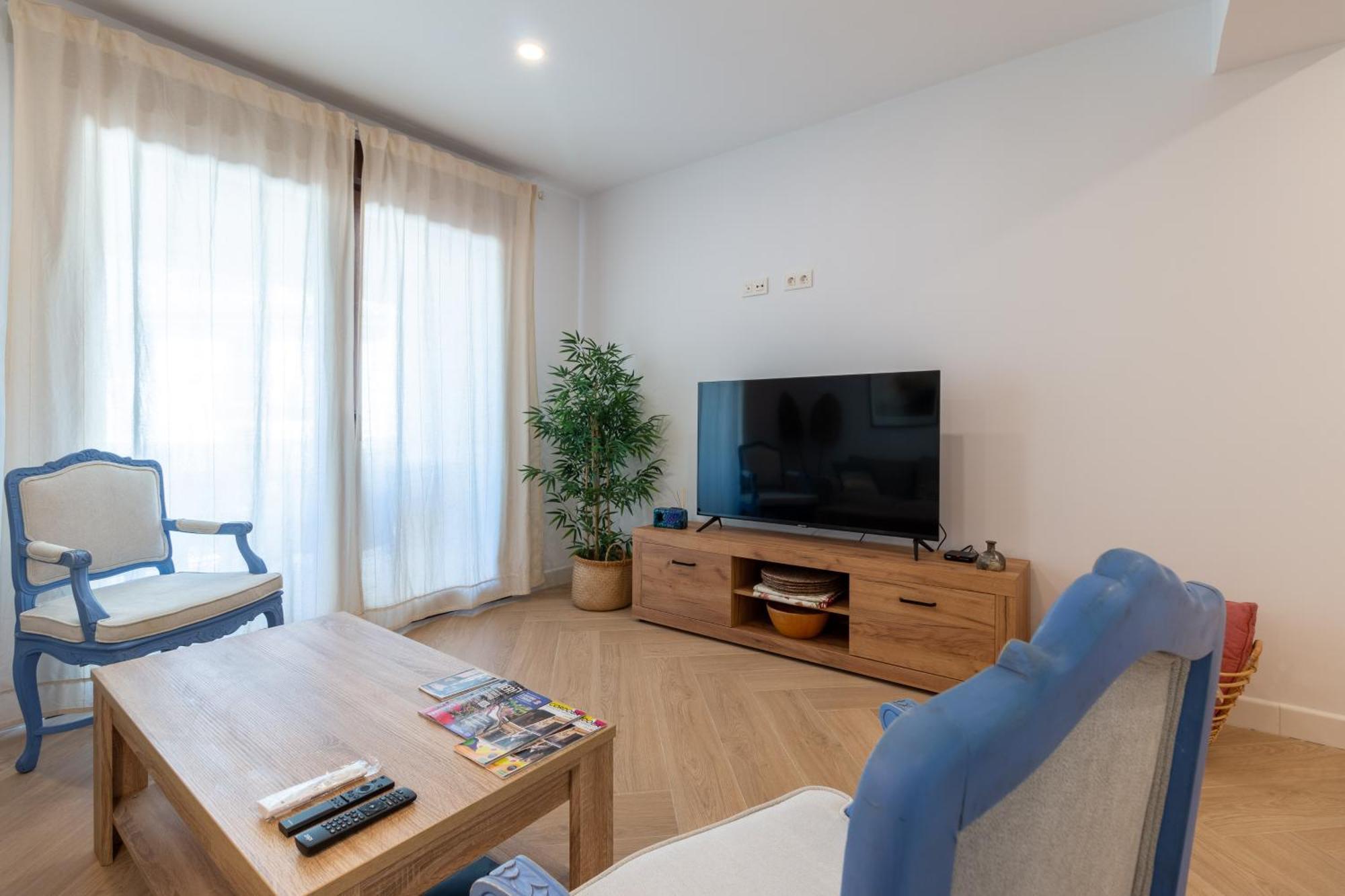 Almedina Apartment *